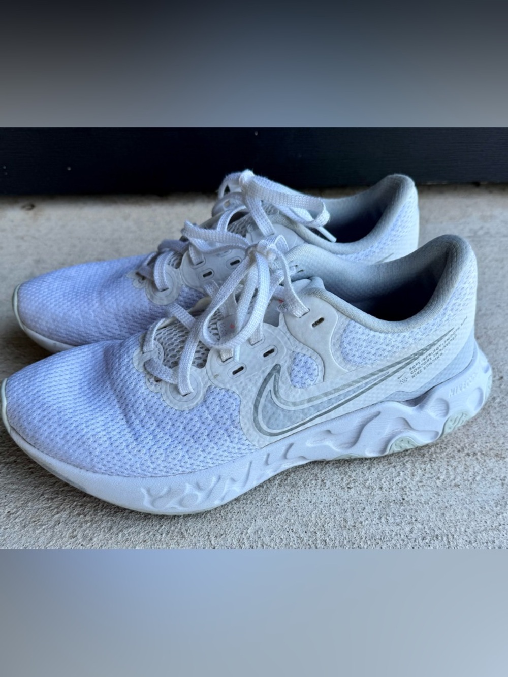 Nike Renew Running Shoe View 3